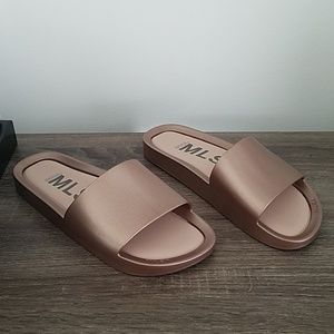 NEW Melissa Rose Gold Slides